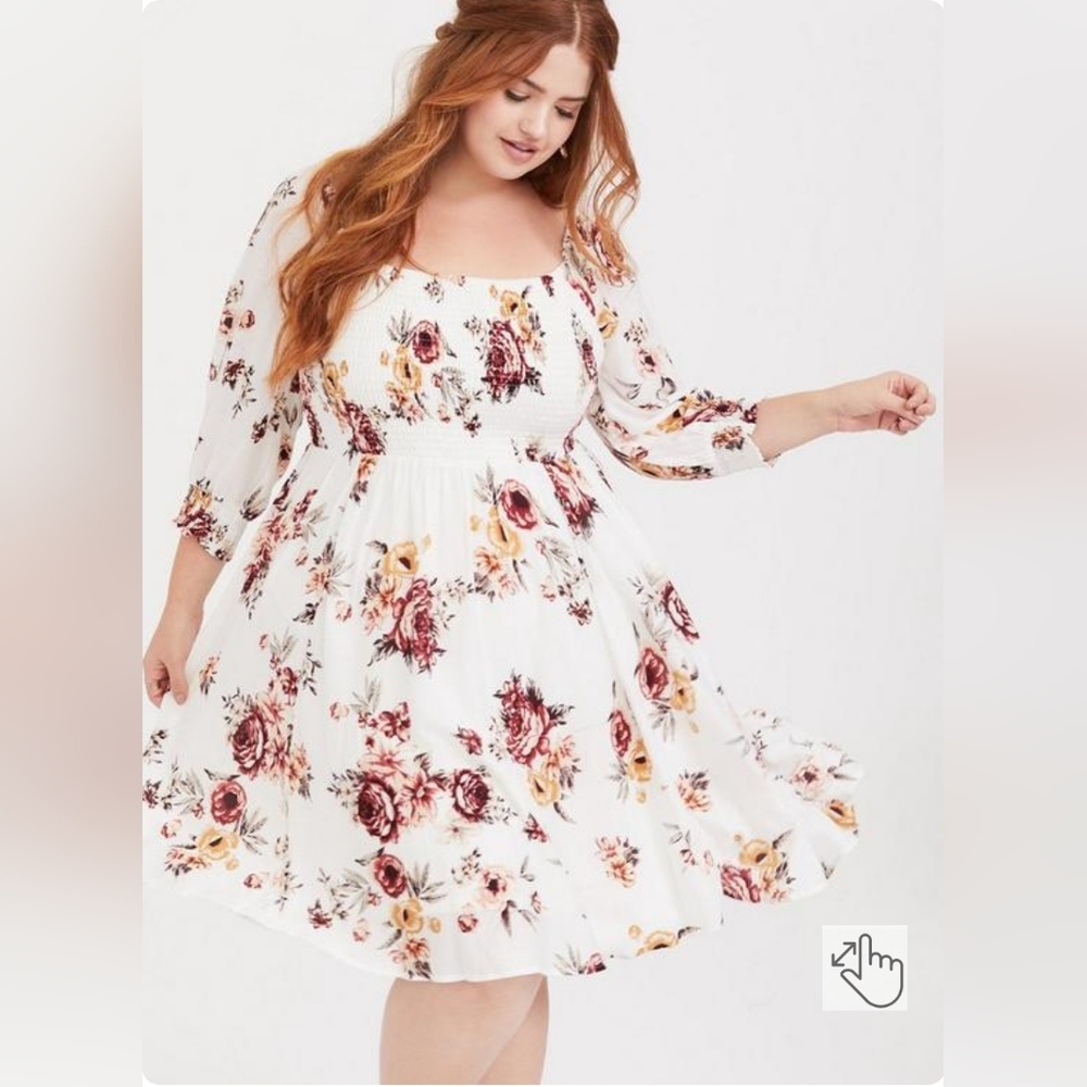 Torrid White Floral Smocked Skater Dress Size 3